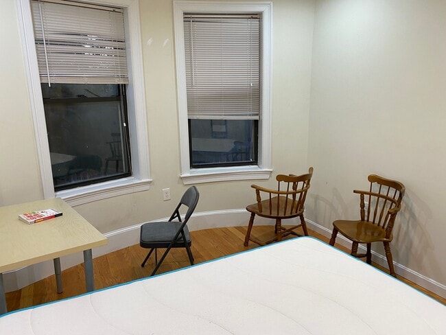 Photo - 179 Northampton St Unit 3