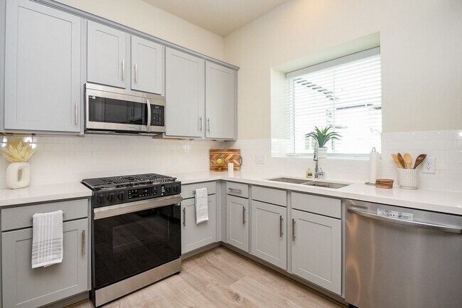 Photo - 139 Eastwood St