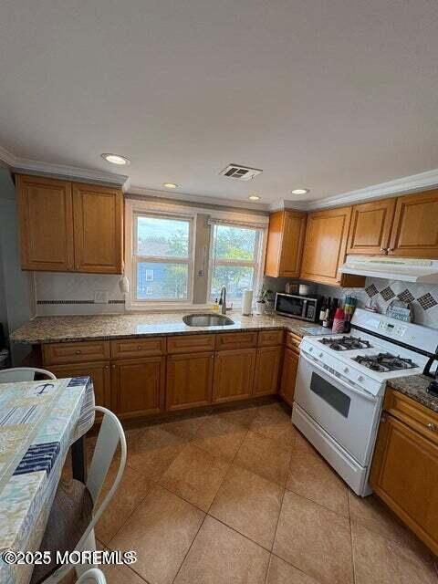 Photo - 217 Blaine Ave