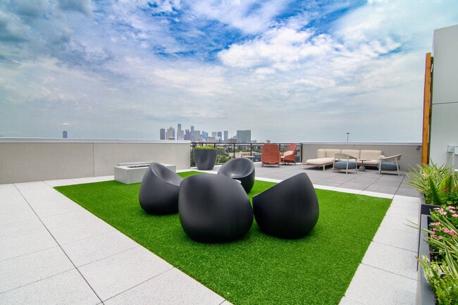 Photo - 701 Richmond Ave. Unit ID1335748P