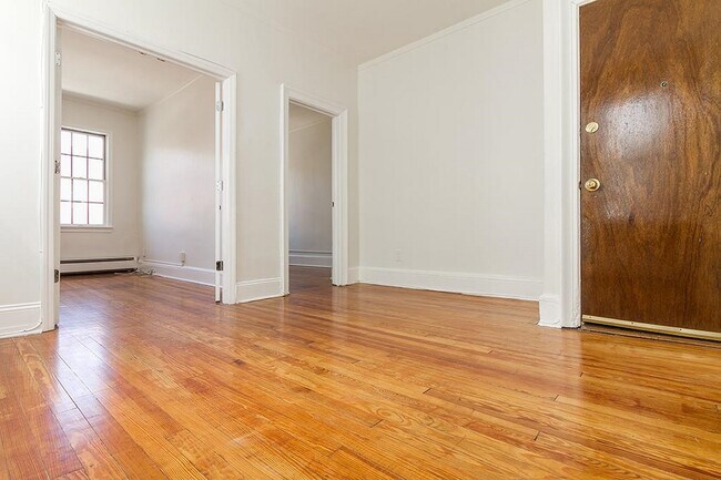 Photo - 154 W 29th St Unit 2
