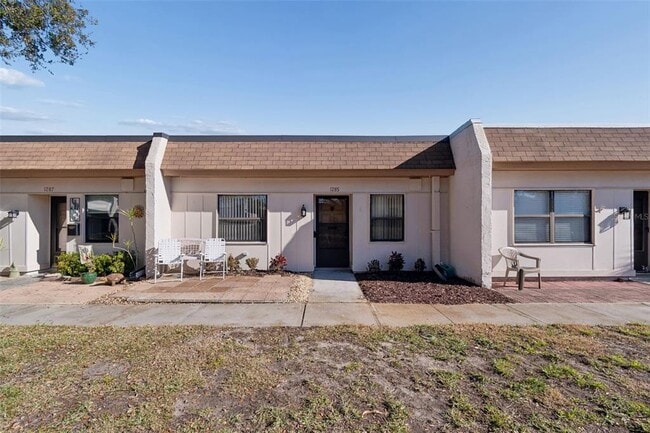 Photo - 1285 Mission Hills Blvd