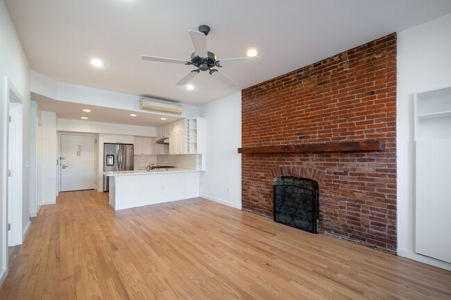 Photo - 101 W 81st St