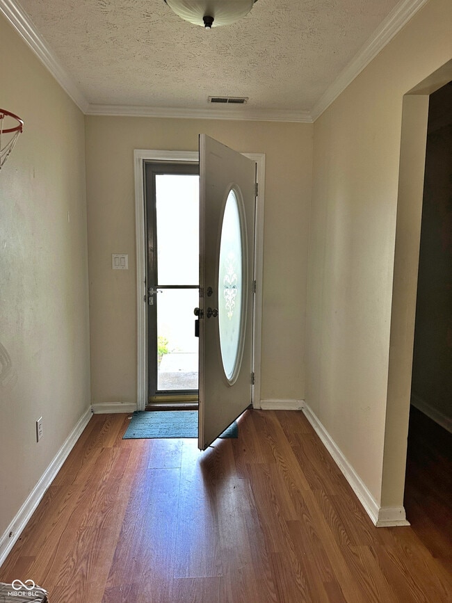 Photo - 10911 Secretariat Dr
