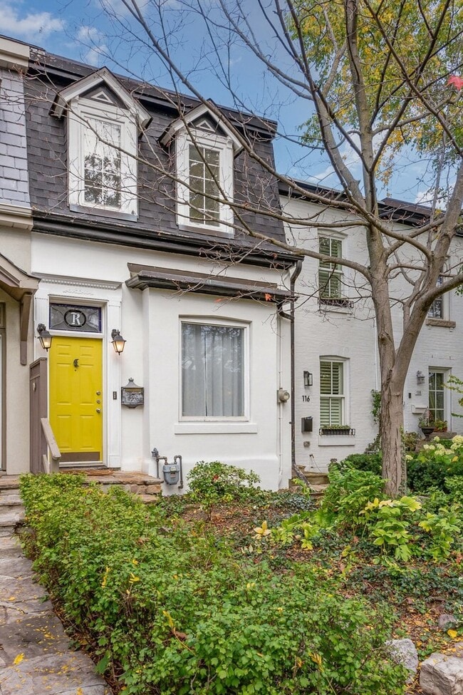 Photo - 114 Shaftesbury Ave