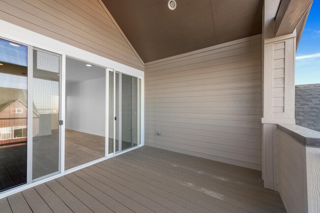 Photo - 1964 W 166th Dr