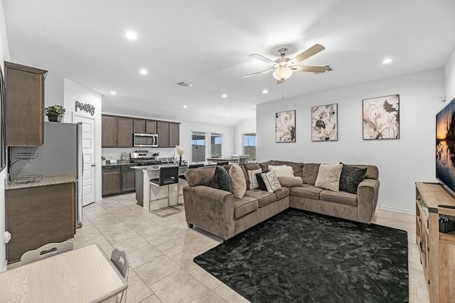 Photo - 7534 Cynomys Ct