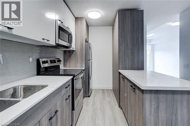 Photo - 49 Walnut St S Unit 1003