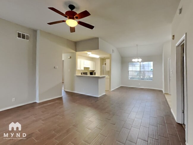 Photo - 6204 Duchess Dr