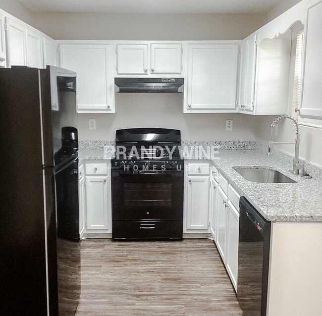 Photo - 2259 Hampton Dr