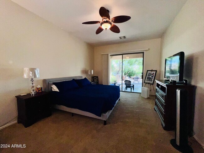 1653 W Ainsworth Dr