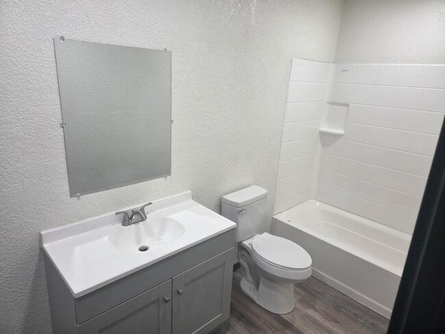 Photo - 119 Delaware St