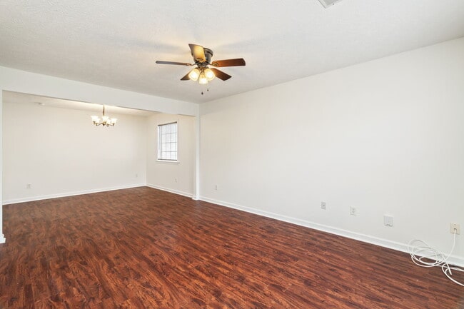 Photo - 3954 Archibald Way