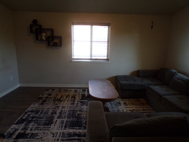 Photo - 759 N Sunrise Dr