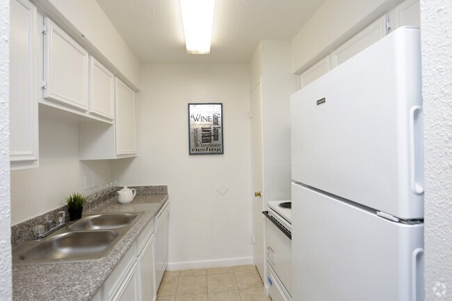 Photo - Miami Gardens Apartments