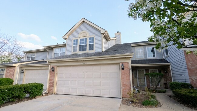 Building Photo - 1488 Club Dr