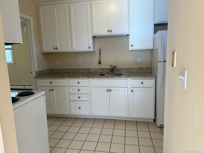 Photo - 360 Limestone Rd