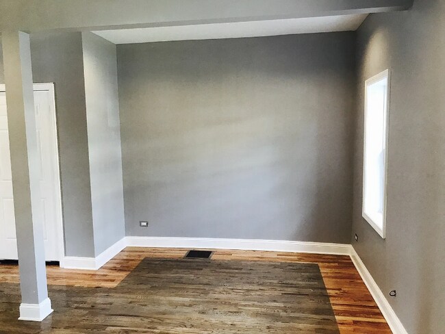 Photo - 10450-10452 S Maryland Ave Unit 1st Floor