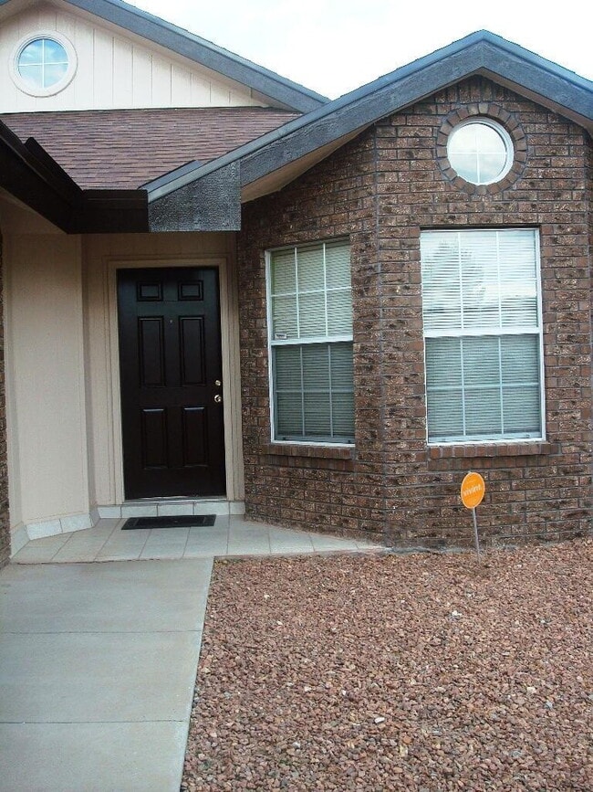 Photo - 1445 Plaza Verde Dr