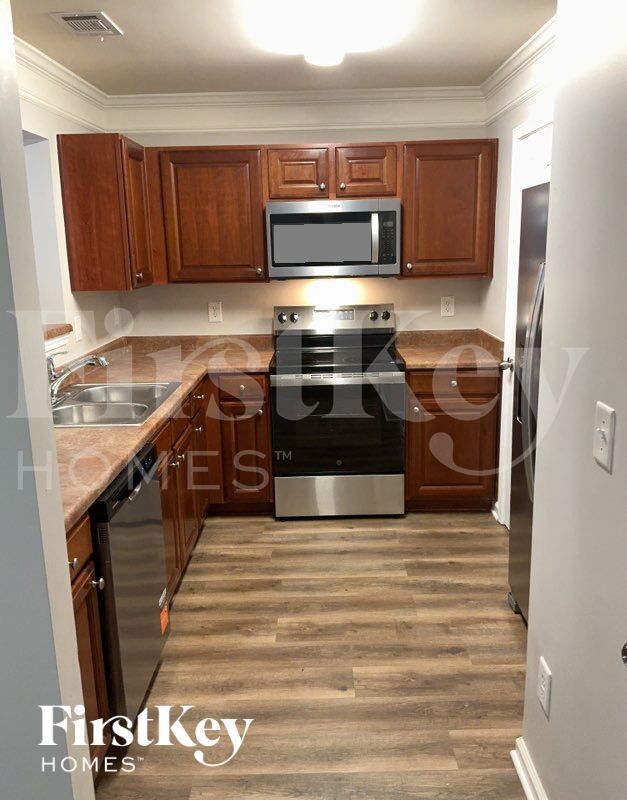 Photo - 3020 Mayfair Dr