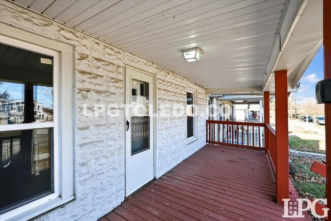 Photo - 1434 Kedron St