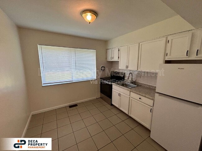 Photo - 9910 Broadmoor Dr Unit 2