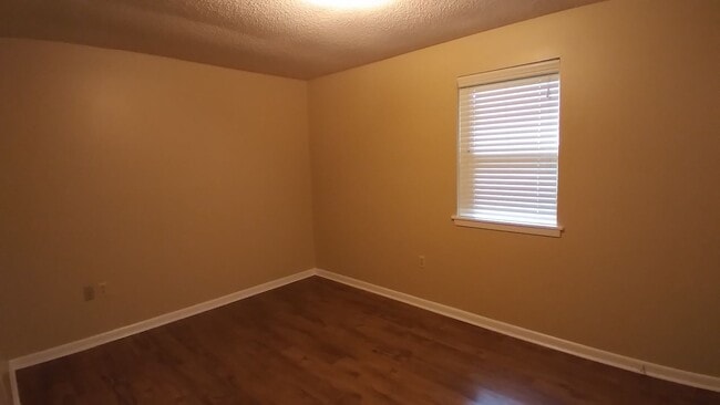 Photo - 19 Hartwell Pl