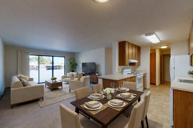 Photo - Lakeview Court Apartments