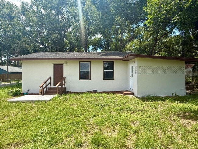Building Photo - Beautiful 3/2 on Large Lot! Rental