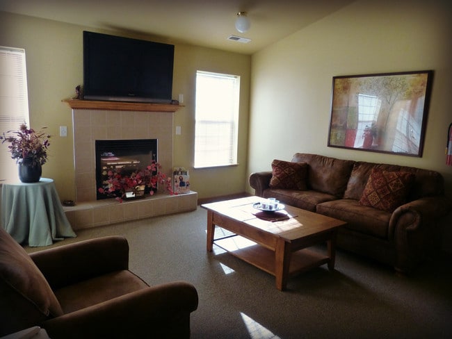 Riverton Woodridge Apartments