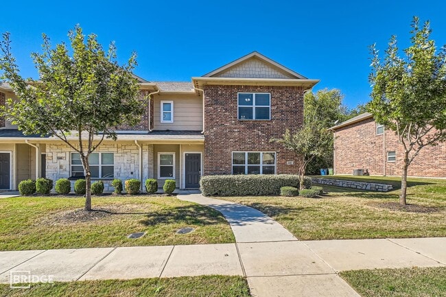 Photo - 1412 Lakecrest Ln