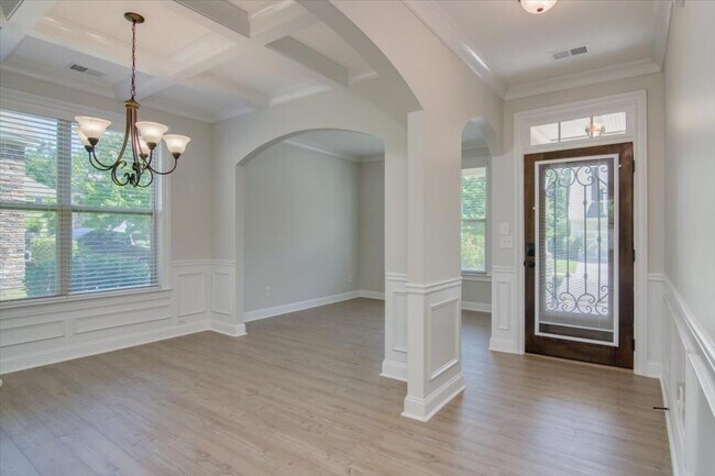 Photo - 5634 Sunbury Loop