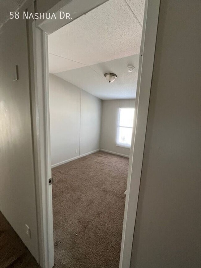 Photo - 58 Nashua Dr