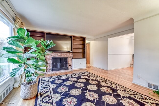 Photo - 5134 Harmony Ln