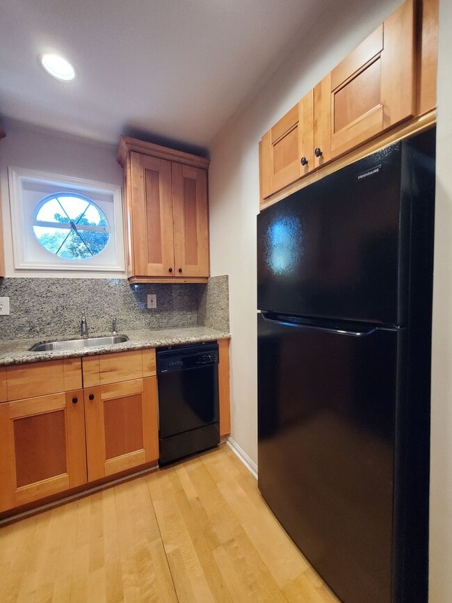 Photo - Charming 1-Bedroom Condo in Prime Sandy Sp... Unit K1