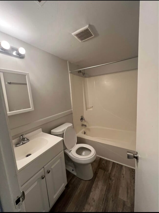 Photo - 4120 Penny St SW