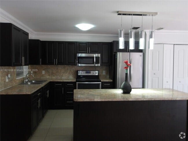 Building Photo - 7327 Pepper Pike Dr Rental