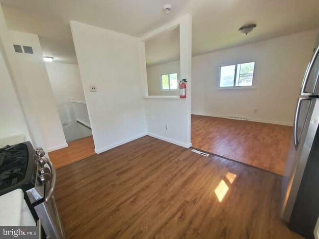 Photo - 250 Purdue Ave