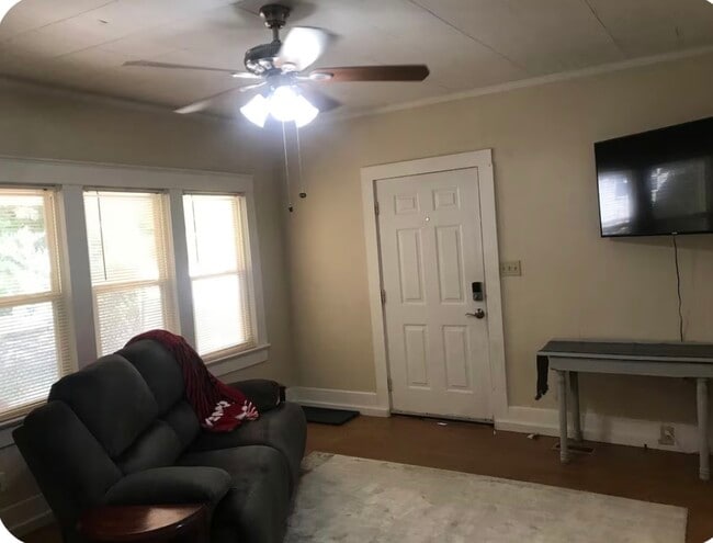 Photo - 2705 Vicksburg St