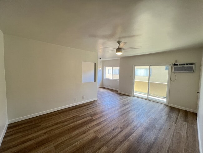 Photo - 1322 Amherst Ave Unit 1322-6