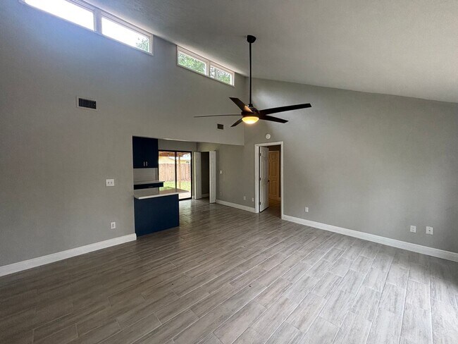Photo - Newly renovated, WOW this will rent quick!