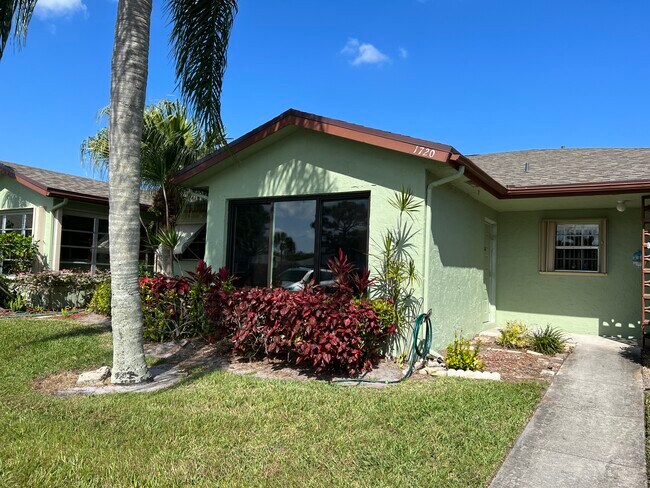 Photo - 1720 Lakefront Blvd Unit C