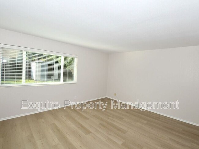 6129 Calle Arena