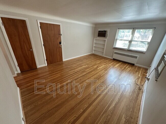 Photo - 6086 Dryden Ave Unit Apt 2