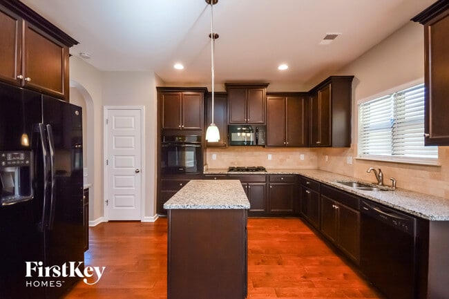 Photo - 1707 Carolina Pl SE