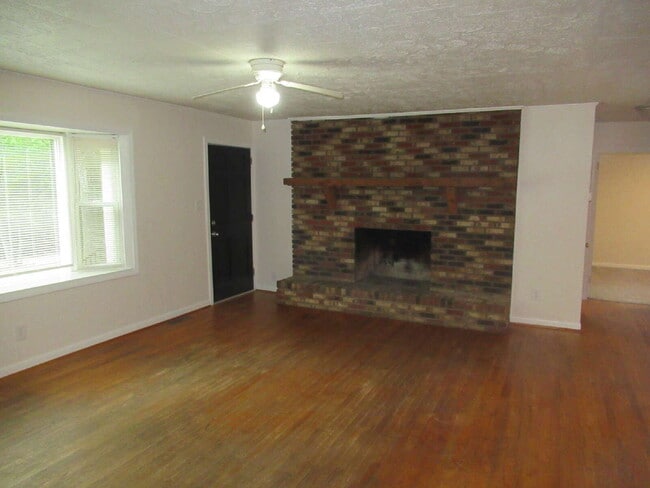 Photo - Charming Brick Ranch in a Convenient Lincolnton Location!