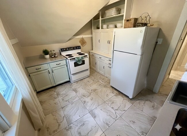 Photo - 3374 S Indiana Ave Unit 3374A