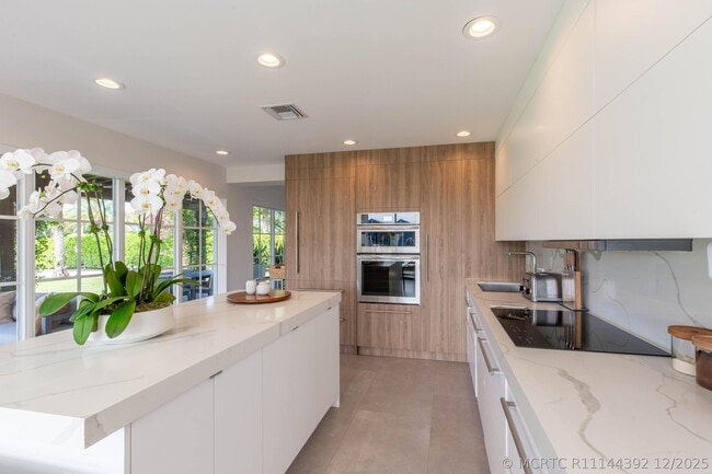 Building Photo - 14432 Rolling Rock Pl