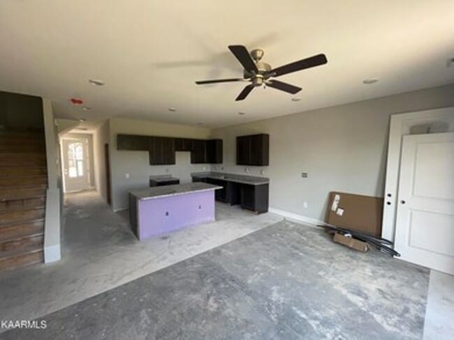 Photo - 292 Judson Wy