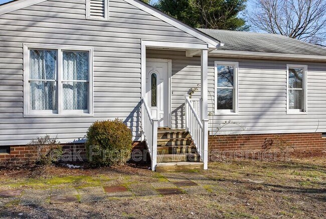 Photo - 6318 Sledds Lake Rd